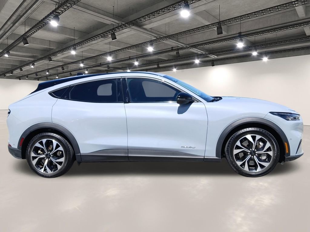 Used 2024 Ford Mustang Mach-E Select image 17