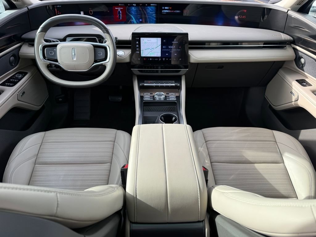 Used 2024 Lincoln Nautilus Reserve w/ Equipment Group 202A image 14