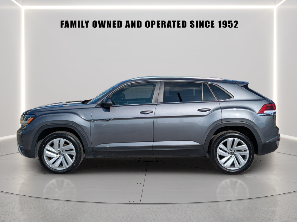 Certified 2023 Volkswagen Atlas Cross Sport SE FWD image 3