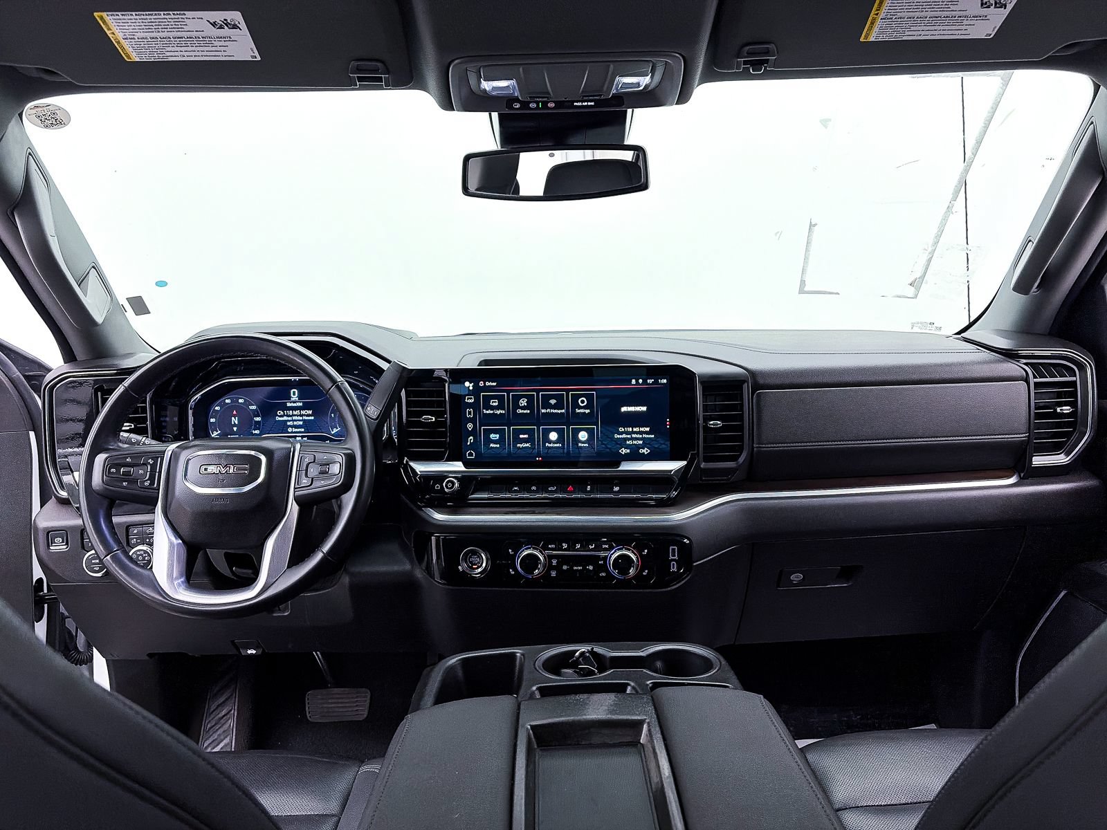 Used 2024 GMC Sierra 1500 SLT AWD/4WD image 27