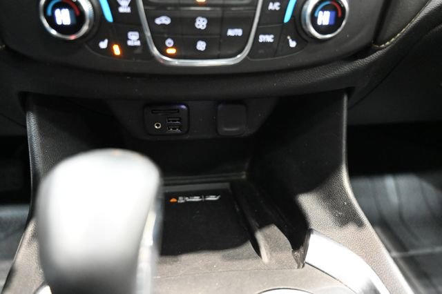 Used 2023 Chevrolet Traverse LT w/ LT Premium Package image 19