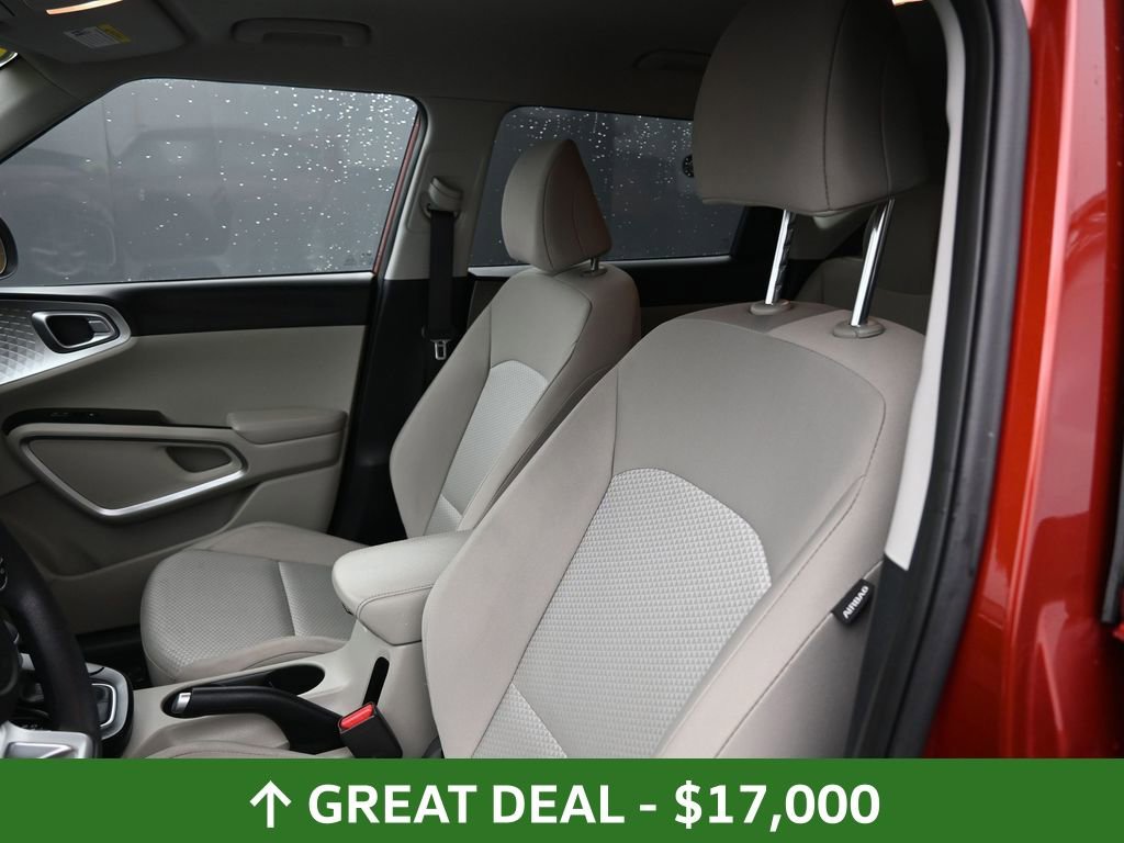 Used 2025 Kia Soul LX w/ LX Technology Package image 33