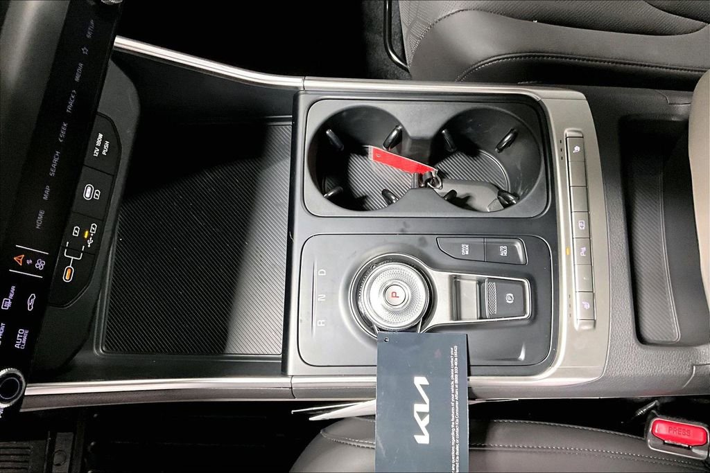 New 2026 Kia Carnival LXS FWD image 21