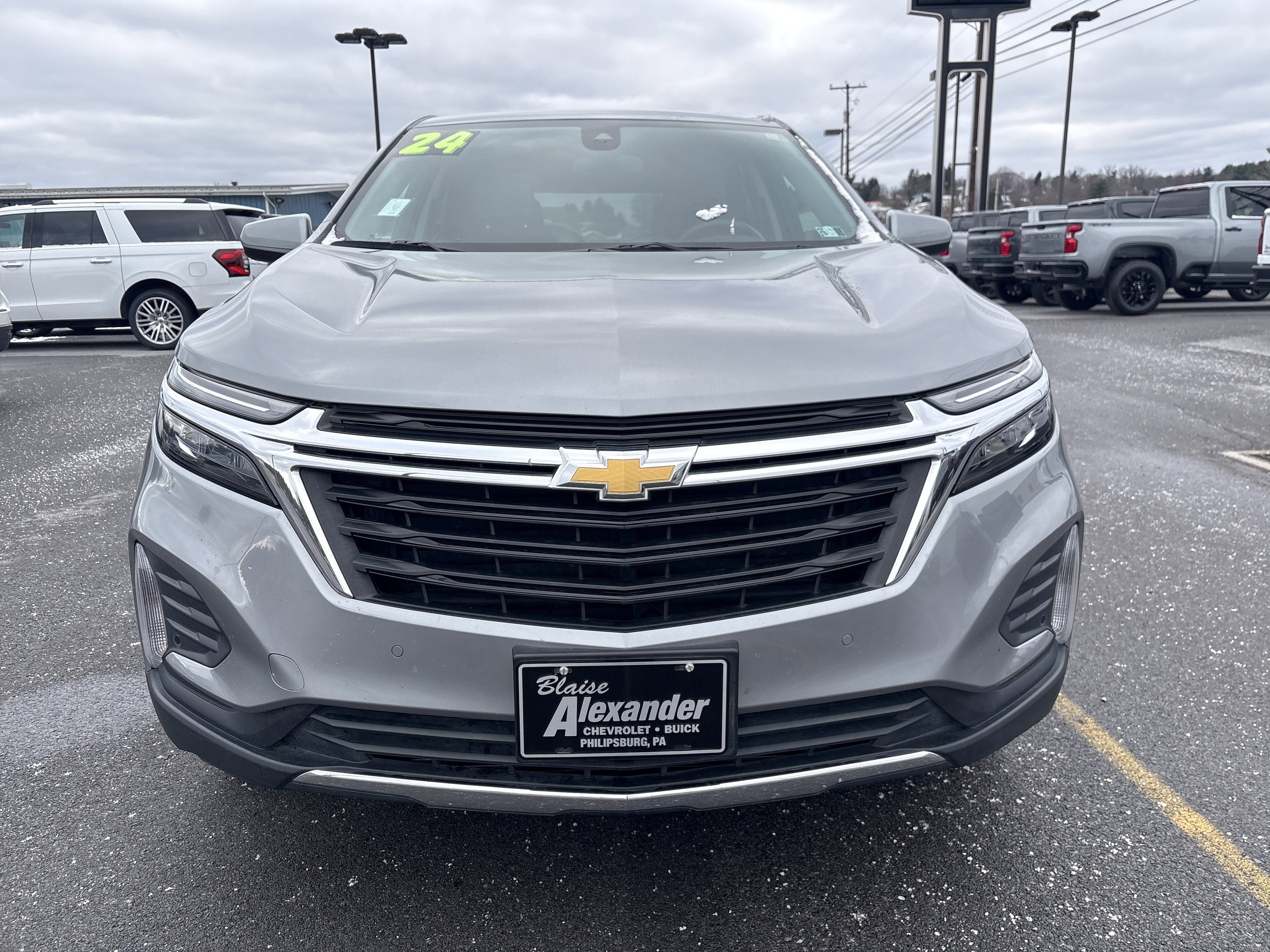 Used 2024 Chevrolet Equinox LT image 9