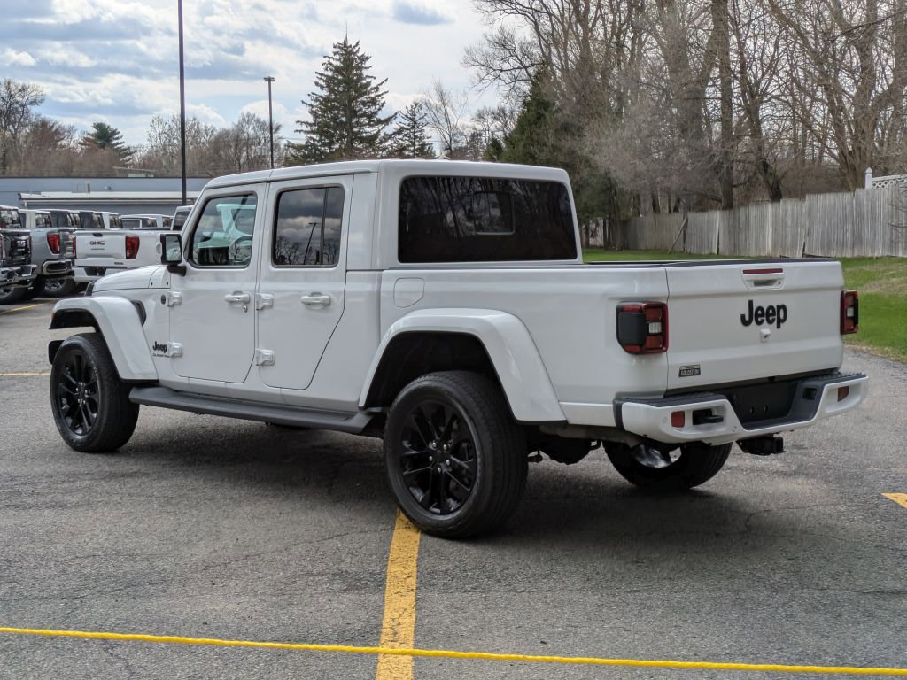 Used 2022 Jeep Gladiator Overland image 5