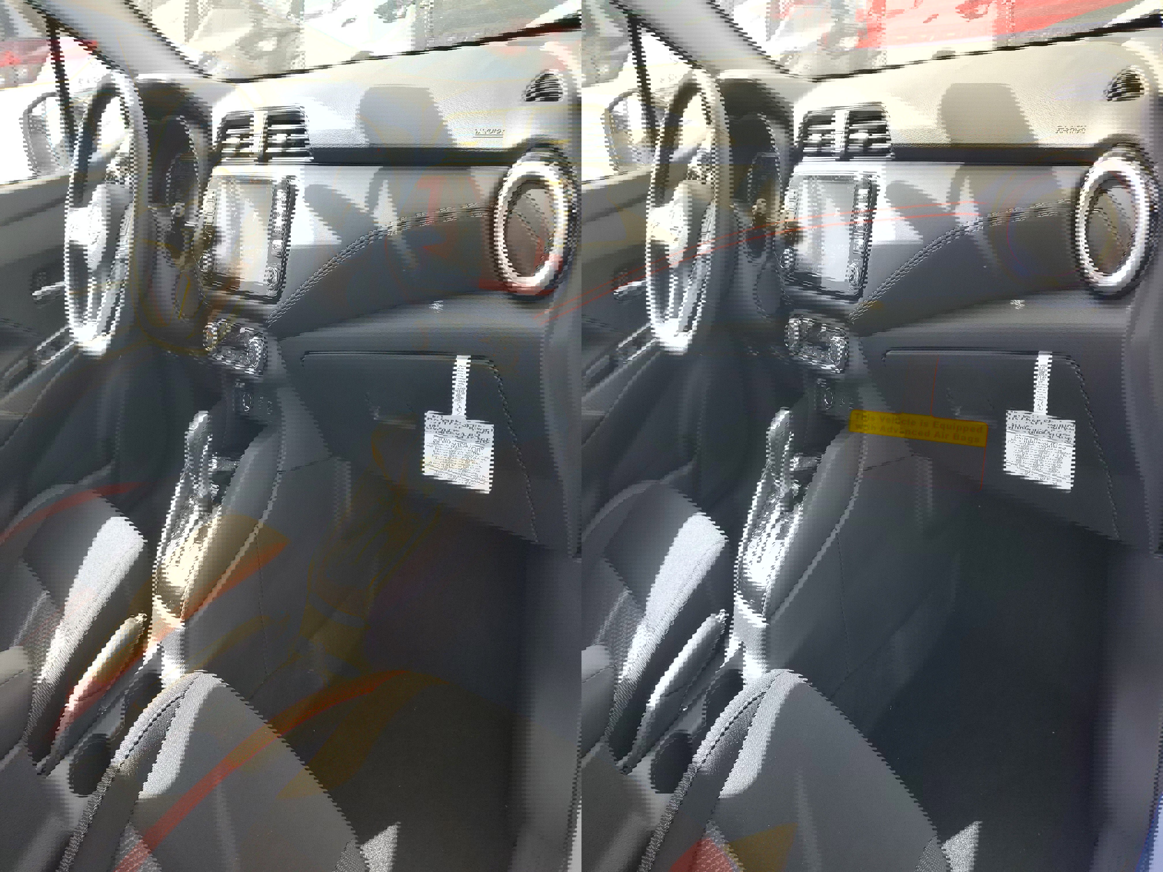 New 2025 Nissan Versa SR w/ Trunk Package image 11