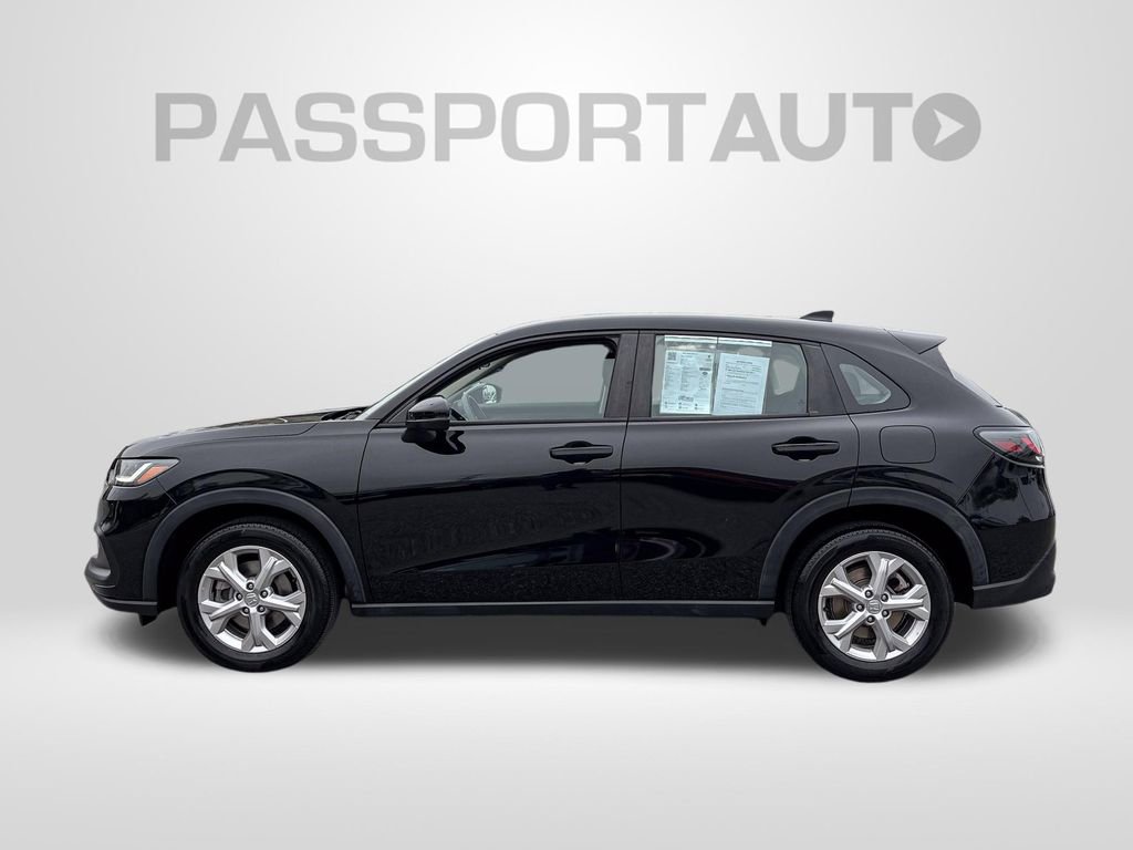 Used 2023 Honda HR-V LX image 2