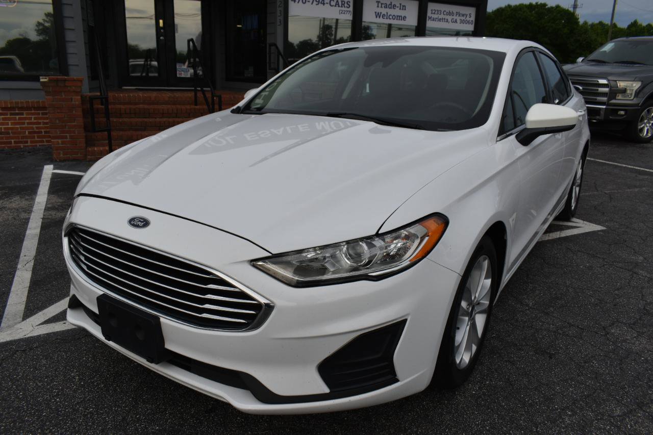 Used 2020 Ford Fusion SE FWD image 2