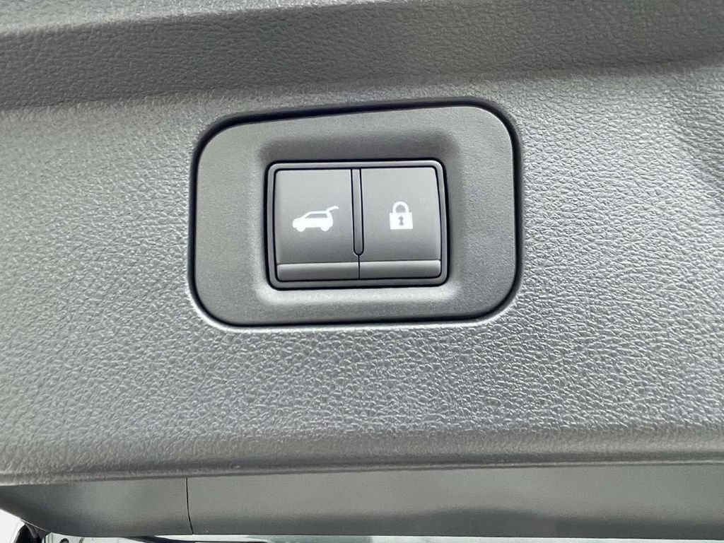 New 2026 Nissan Armada SL AWD/4WD image 11