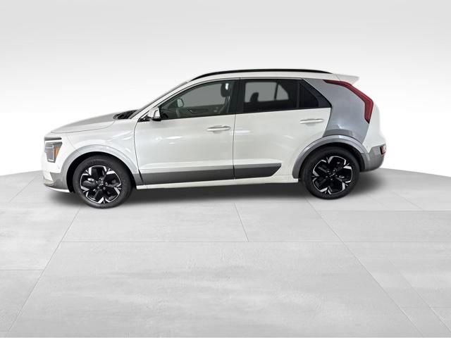 Certified 2023 Kia Niro Wave w/ Wave Preserve Package FWD image 10