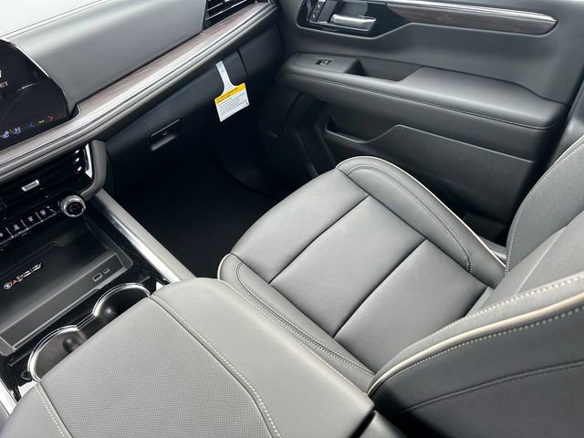 New 2026 Chevrolet Suburban Premier image 17