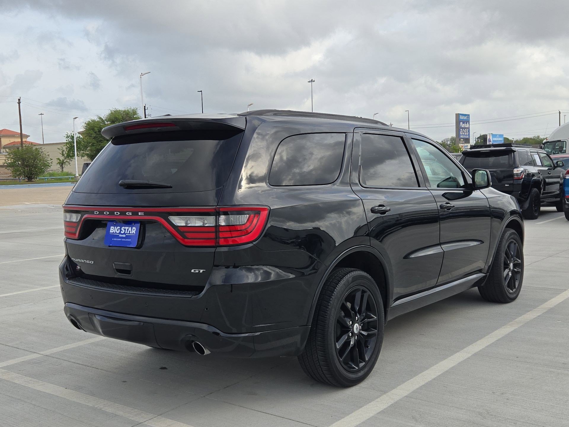 Used 2025 Dodge Durango GT image 3