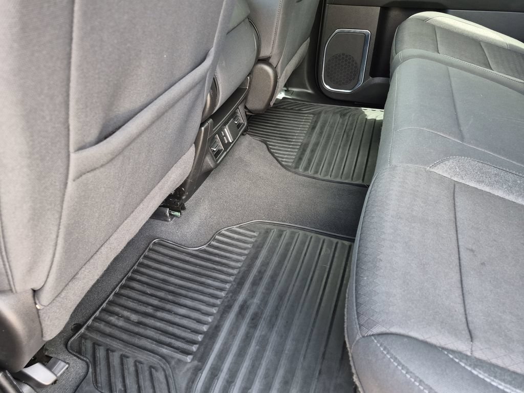 Used 2024 GMC Sierra 1500 Elevation RWD image 39