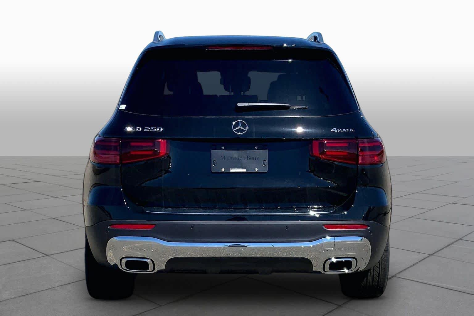 New 2026 Mercedes-Benz GLB 250 4MATIC image 5