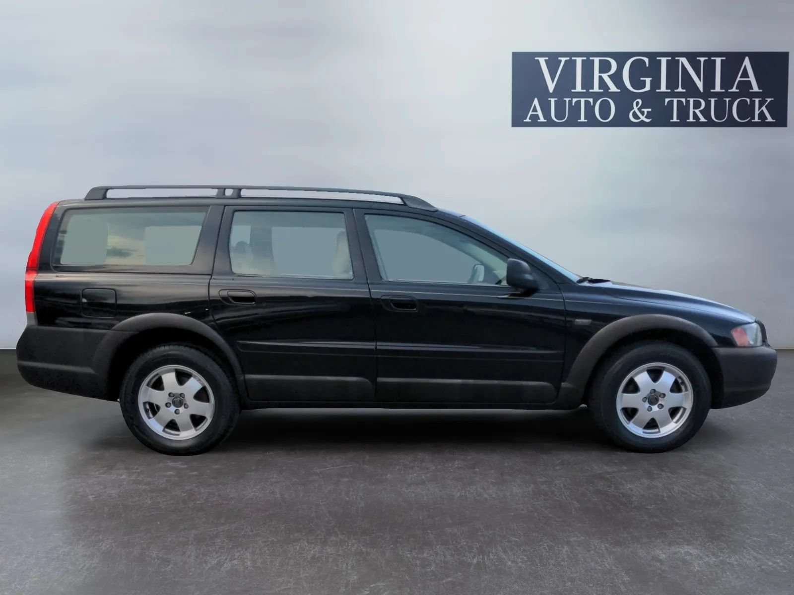Used 2002 Volvo V70 Cross Country AWD/4WD image 5