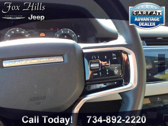 Used 2023 Land Rover Range Rover Evoque R-Dynamic SE AWD/4WD image 18