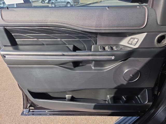 Used 2019 Ford Expedition Platinum image 18