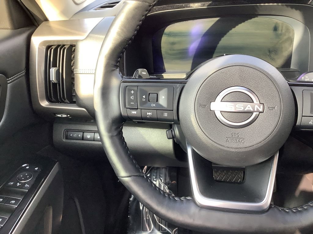 Used 2024 Nissan Pathfinder Platinum w/ Cargo Package image 21