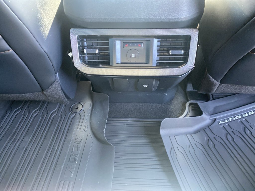 Used 2024 Ford F250 Platinum image 21