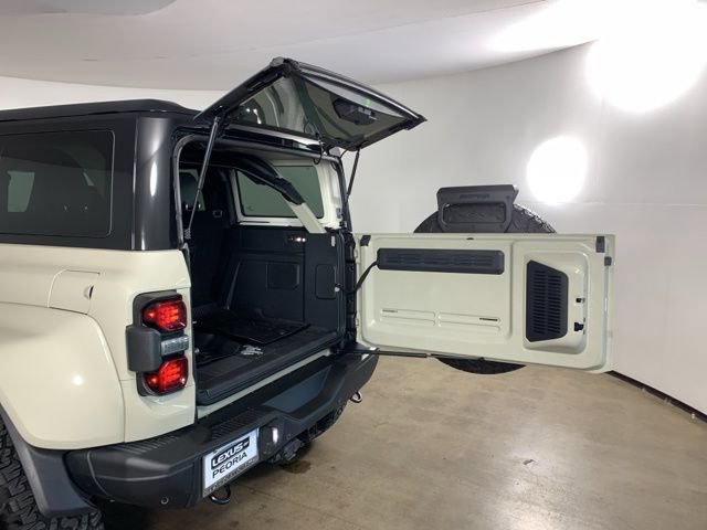 Used 2025 Ford Bronco Raptor w/ Interior Carbon Fiber Pack image 15