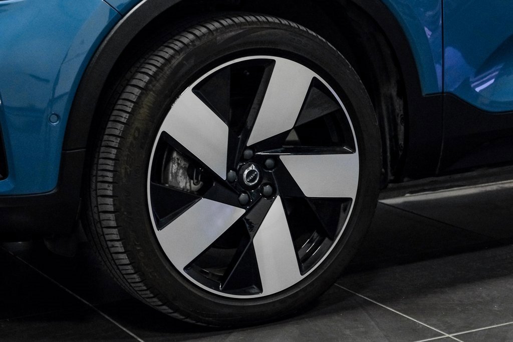 Used 2023 Volvo C40 P8 Recharge Ultimate image 55