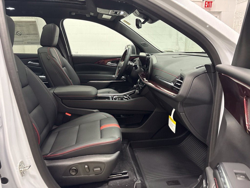 New 2027 Chevrolet Traverse RS w/ LPO, Floor Liner Package AWD/4WD image 36
