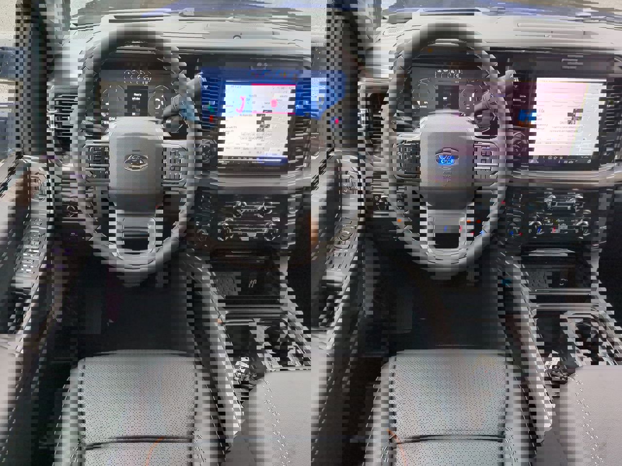 New 2026 Ford F250 Lariat w/ Black Appearance Package image 16