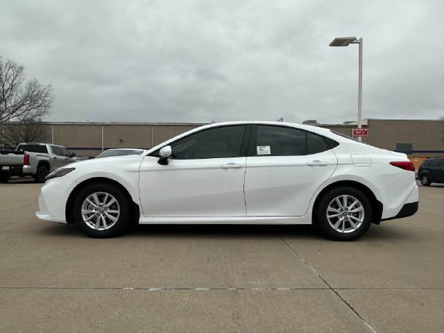 New 2026 Toyota Camry LE FWD image 2