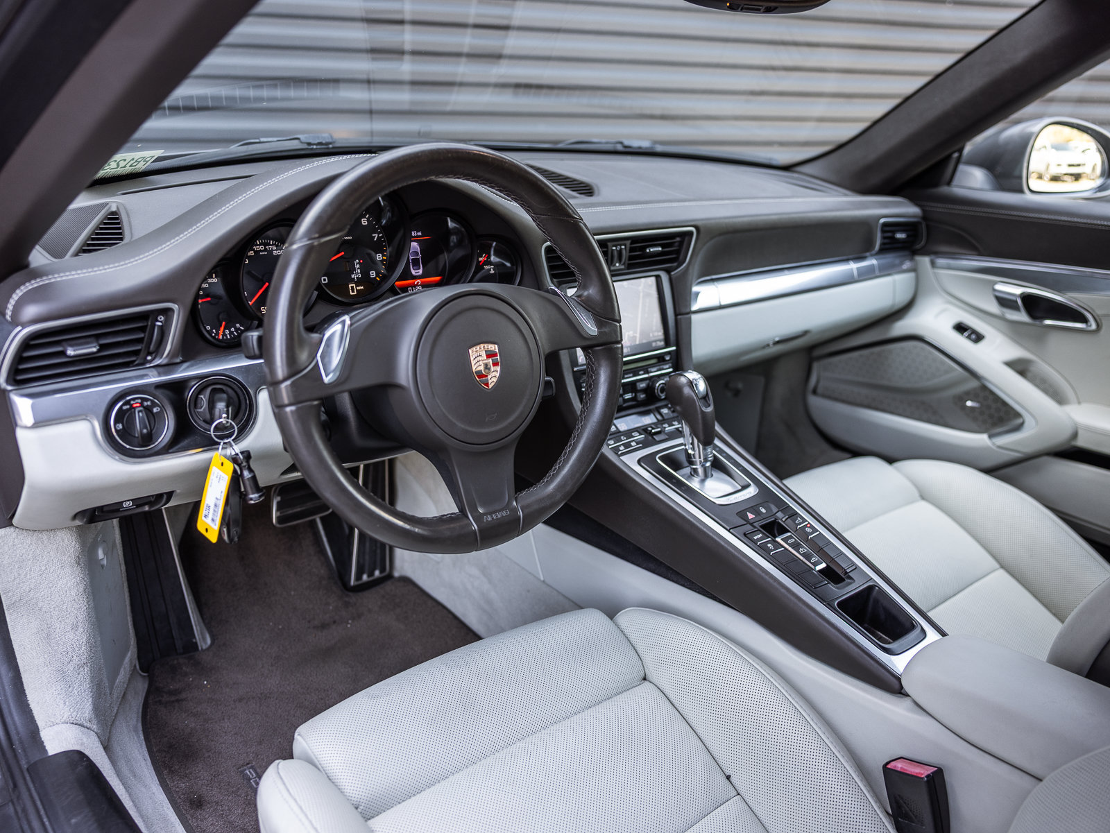 Used 2013 Porsche 911 Carrera RWD image 4