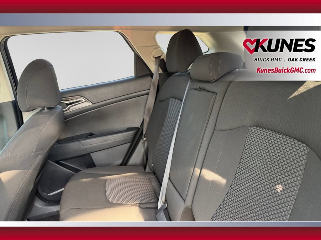 Used 2026 Kia Sportage LX FWD image 34