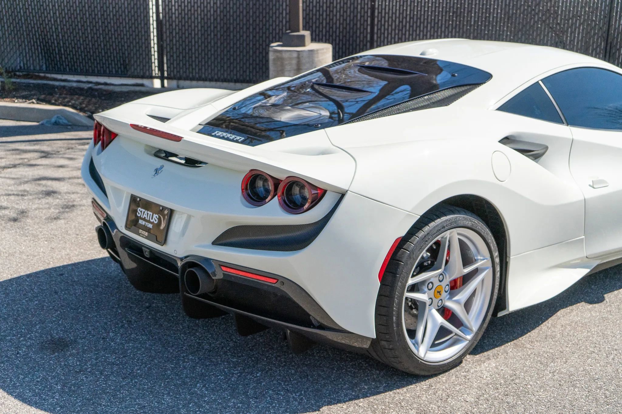 Used 2021 Ferrari F8 Tributo image 34