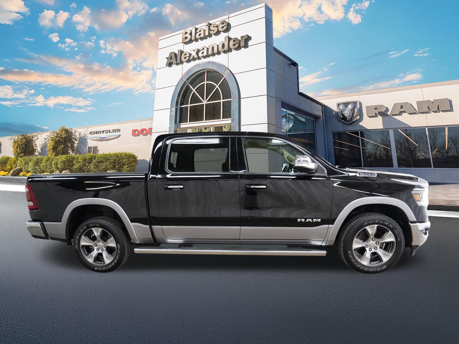 Used 2020 RAM 1500 Laramie image 2