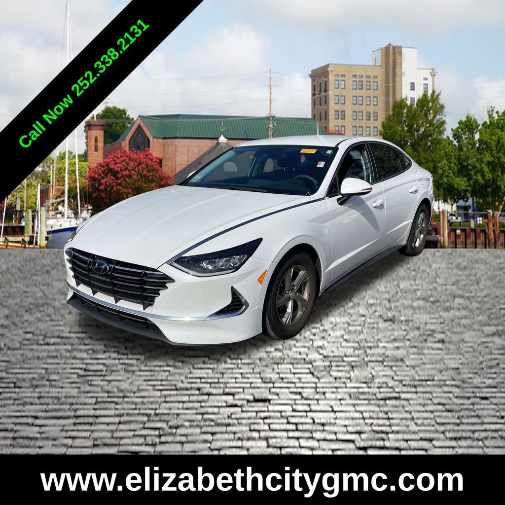 Used 2023 Hyundai Sonata SE w/ Cargo Package