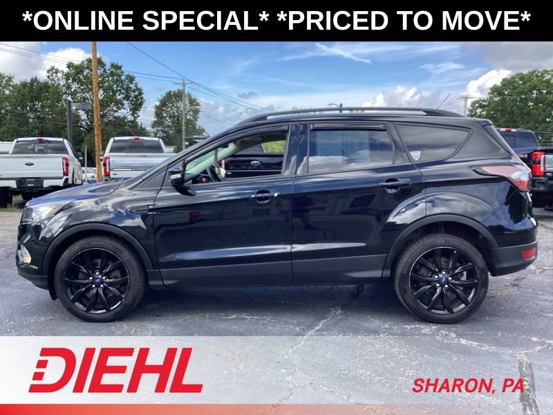 Used 2017 Ford Escape Titanium AWD/4WD image 5