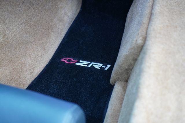 Used 1992 Chevrolet Corvette ZR-1 RWD image 77