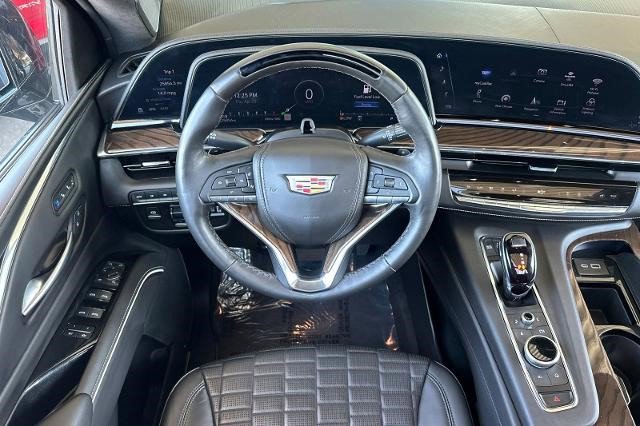 Certified 2024 Cadillac Escalade Sport Platinum w/ LPO, ONYX Package AWD/4WD image 14