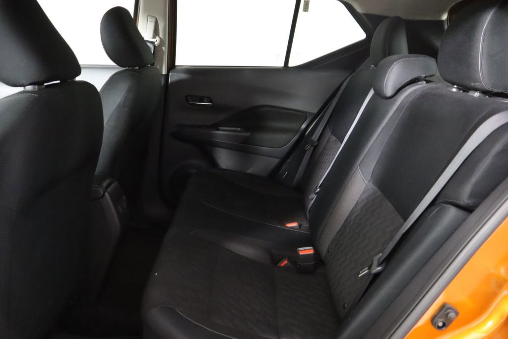 Used 2023 Nissan Kicks SV image 17