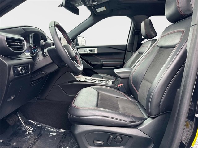 Used 2023 Ford Explorer ST-Line w/ Class IV Trailer Tow Package image 17