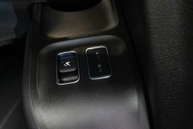 Used 2022 Mercedes-Benz GLS 450 4MATIC image 24