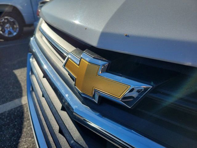 Used 2018 Chevrolet Equinox LT w/ Sun & Infotainment Package image 11