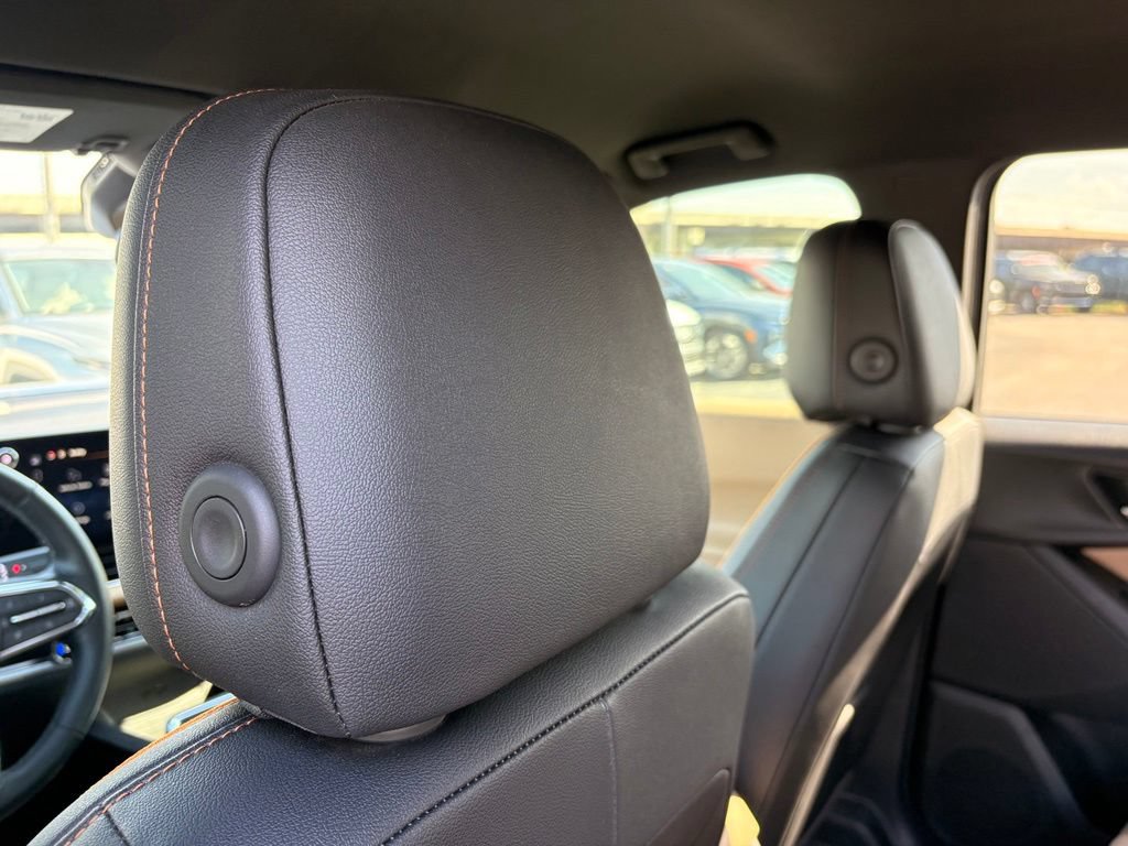 Used 2025 Chevrolet Equinox ACTIV FWD image 27