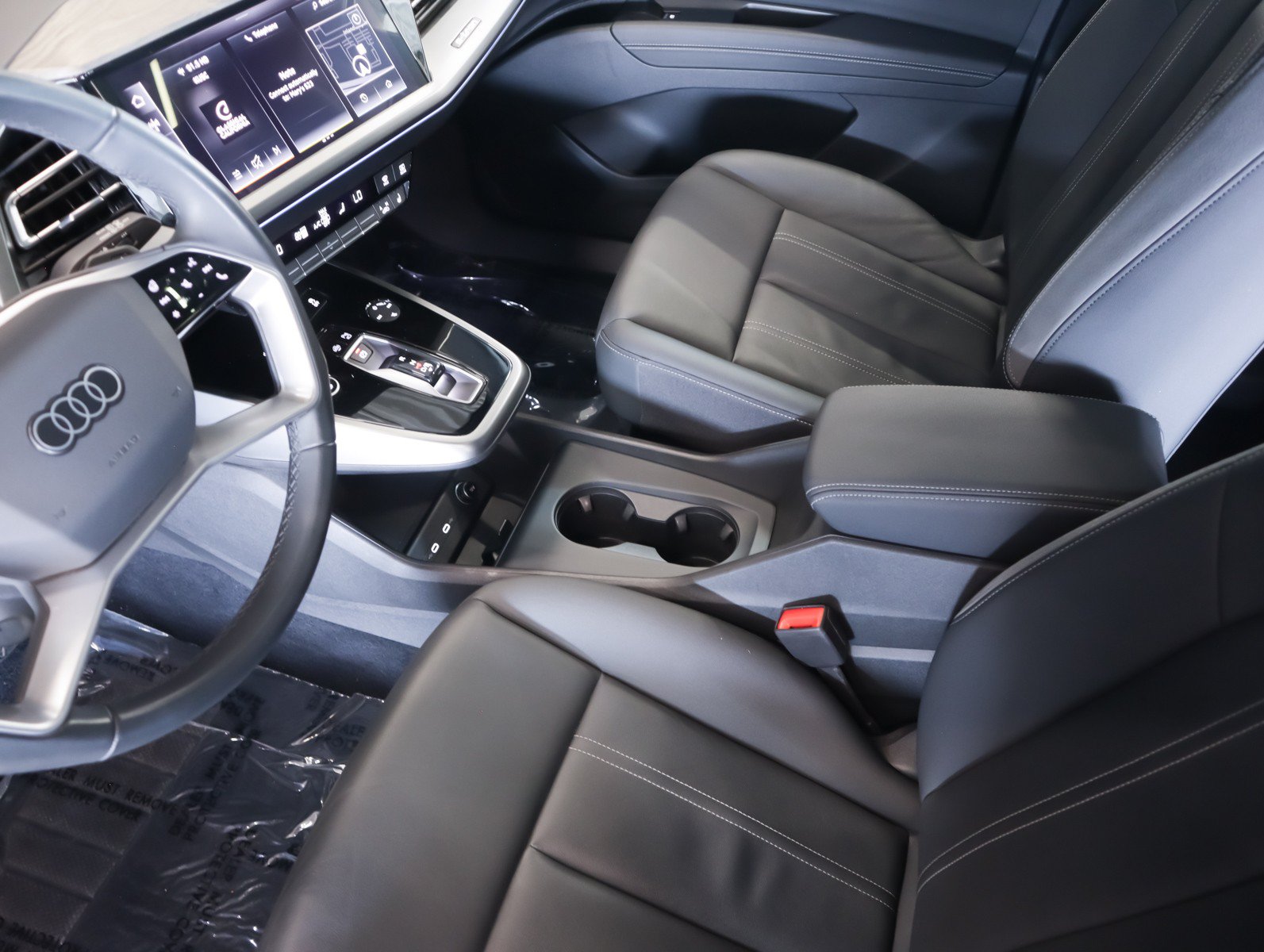 Used 2023 Audi Q4 e-tron Premium Plus w/ Premium Plus AWD/4WD image 21