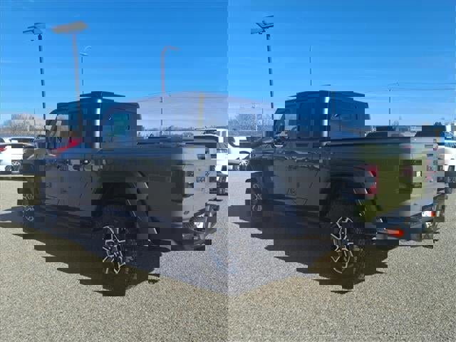 New 2026 Jeep Gladiator Mojave w/ Safety Group image 38