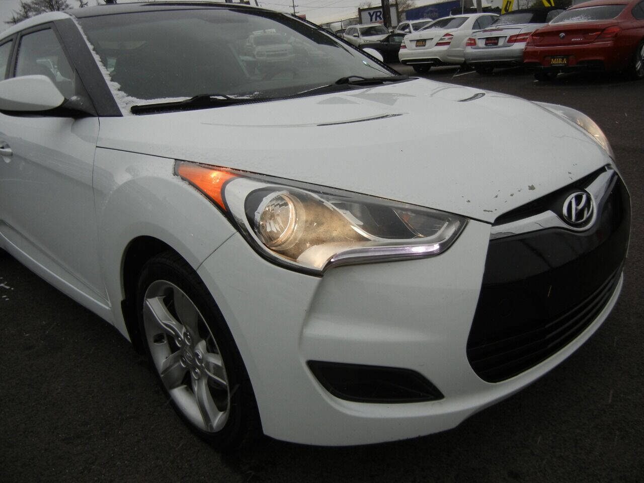 Used 2013 Hyundai Veloster image 28
