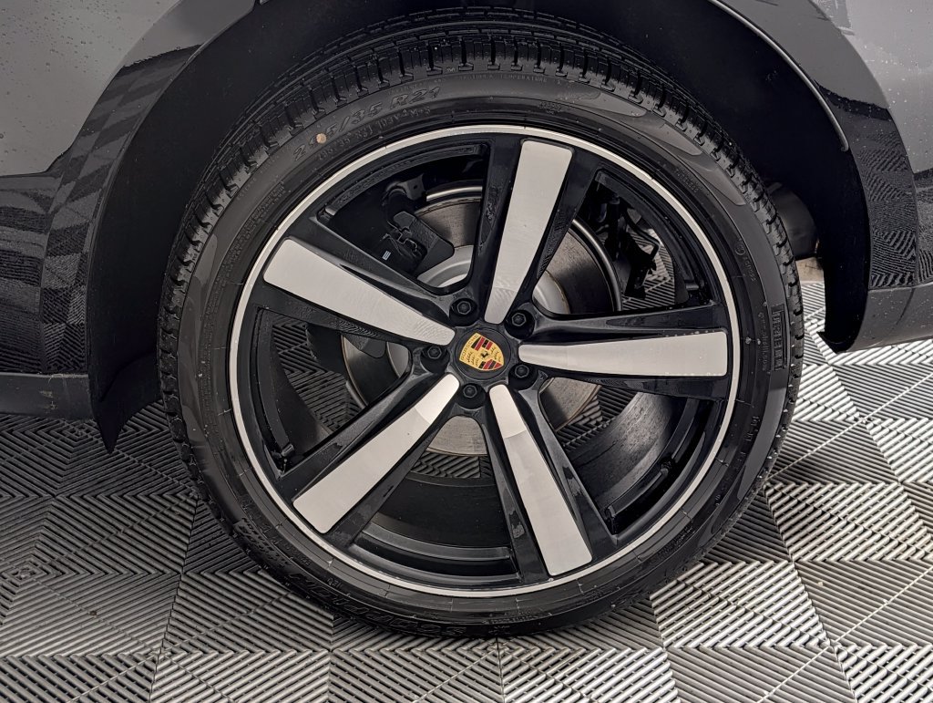 New 2026 Porsche Macan AWD/4WD image 12