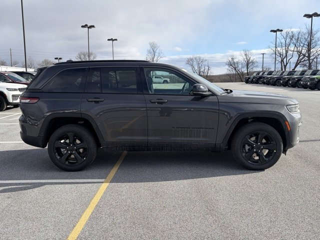 New 2026 Jeep Grand Cherokee Limited image 9