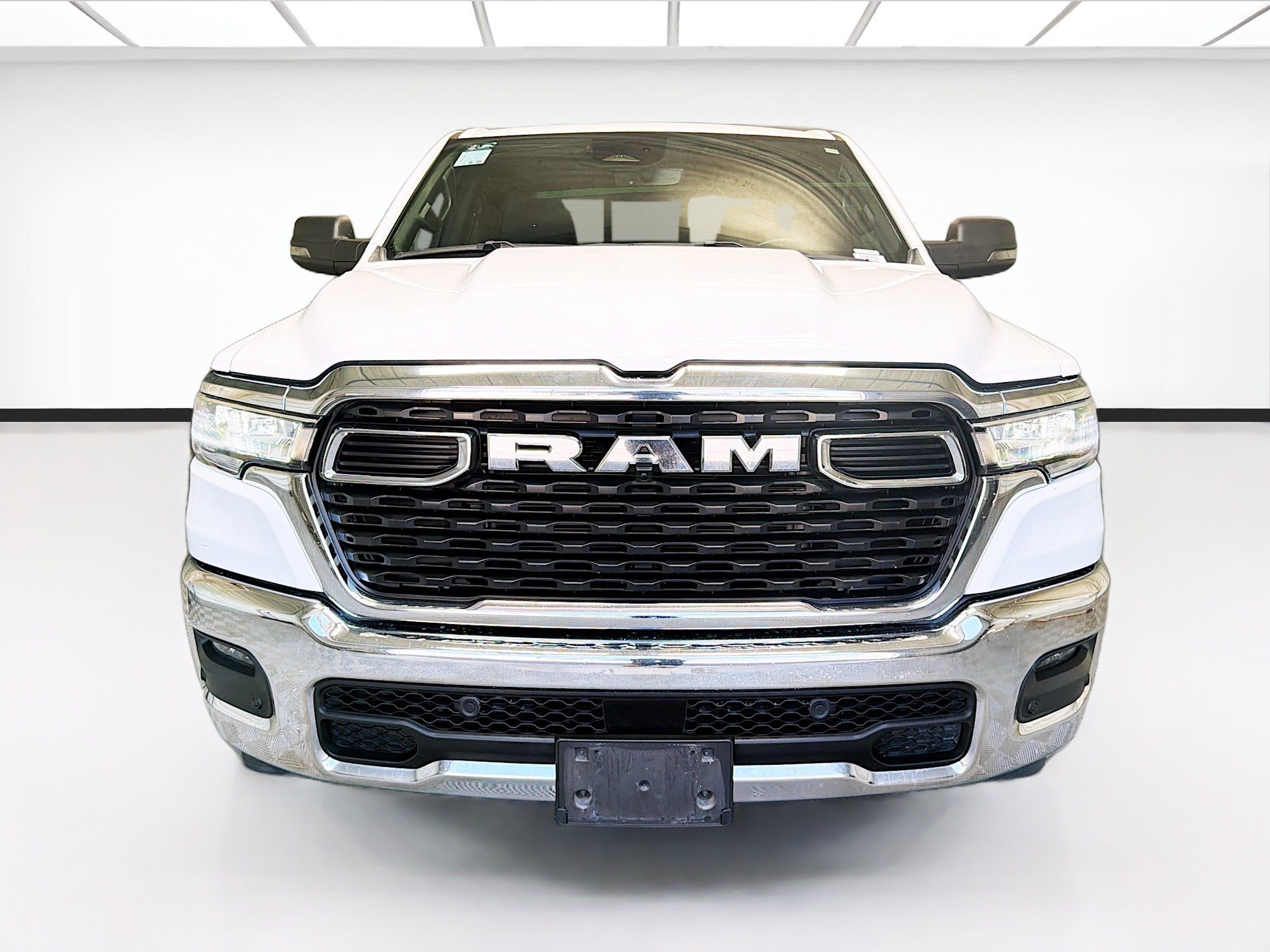 Used 2025 RAM 1500 Big Horn AWD/4WD image 2