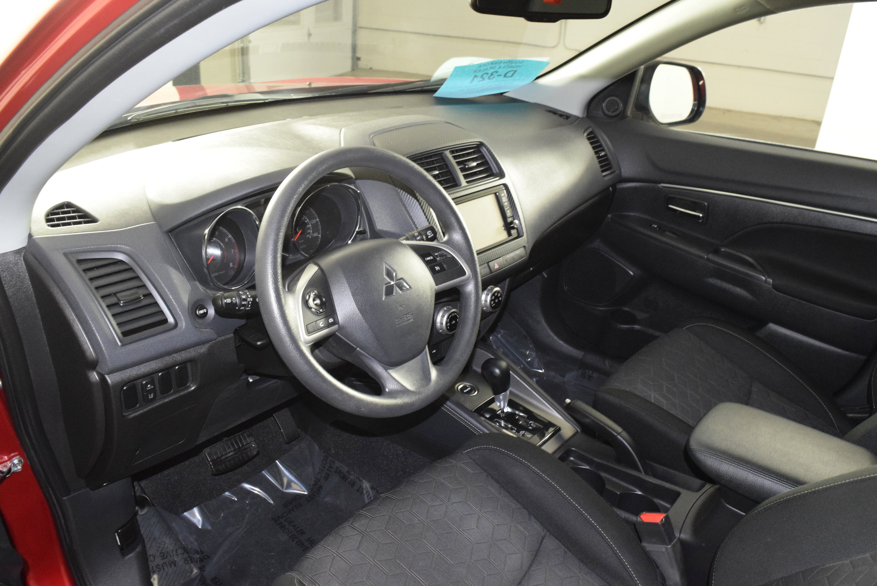 Used 2023 Mitsubishi Outlander Sport ES AWD/4WD image 2