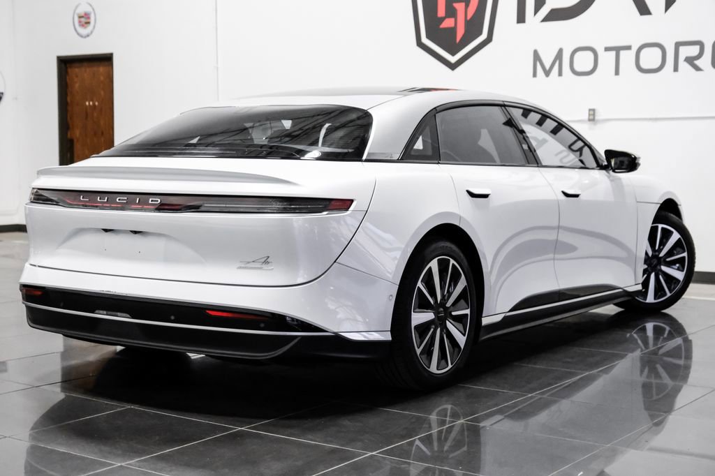 Used 2022 Lucid Air Grand Touring image 9