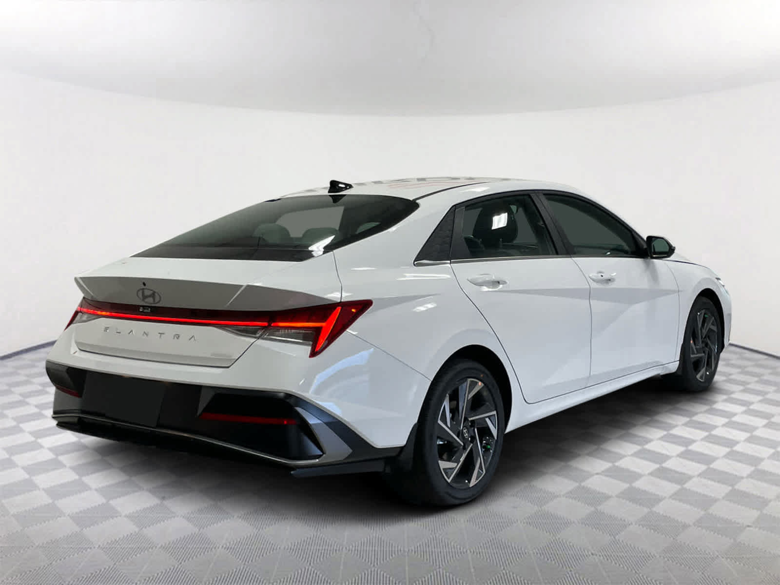 New 2026 Hyundai Elantra Limited FWD image 10